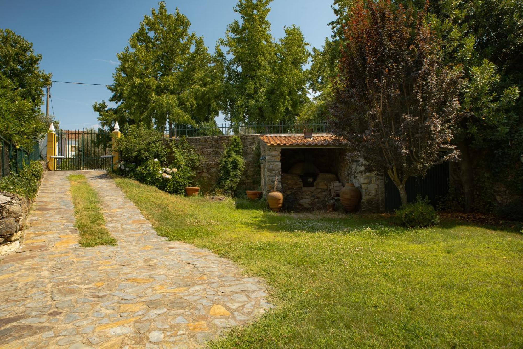 A Sobreirinha Jacuzzi E Pet Friendly Villa Sobreira Formosa Exterior photo